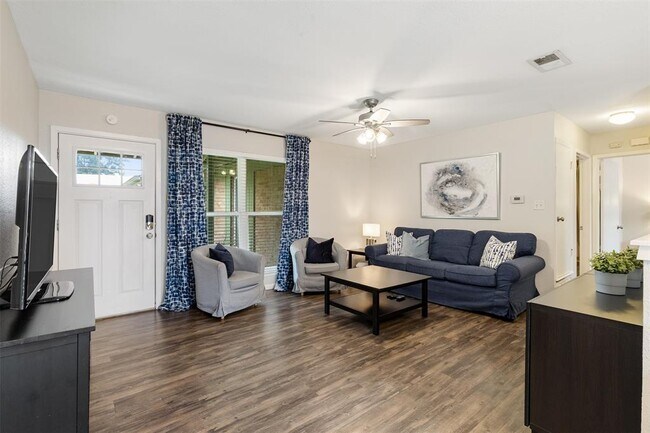 Building Photo - 2200 Lanier Dr