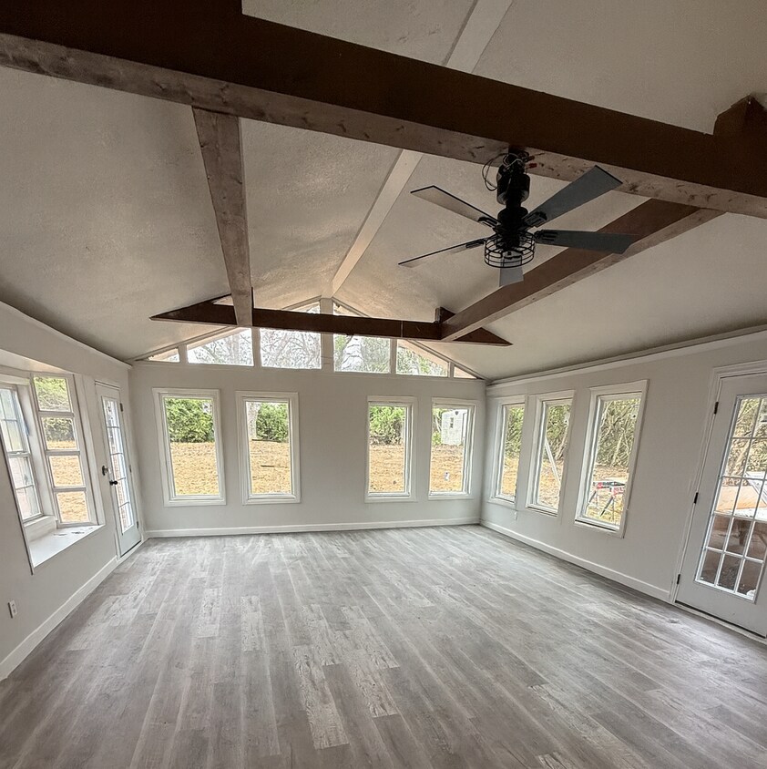 Foto principal - 1402 Perryman Dr