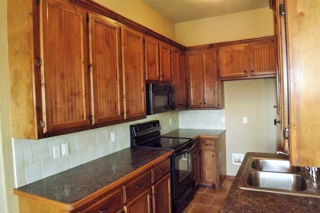 Foto del edificio - Available for move in on July 10th.