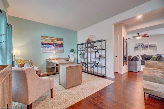 Building Photo - 800 Corcormant Ln