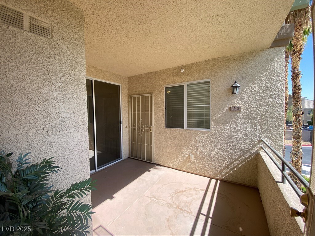 Primary Photo - 7111 S Durango Dr