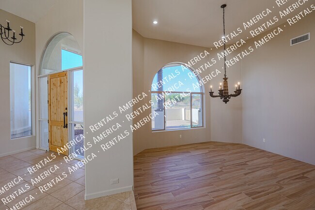 Foto del edificio - 14731 E Dixileta Dr