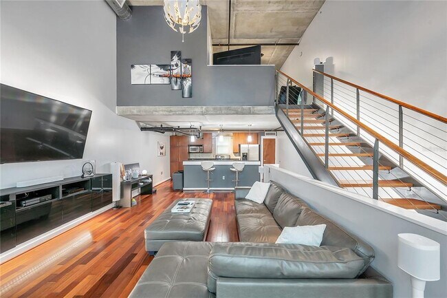 Foto del edificio - 1212 E Whiting St
