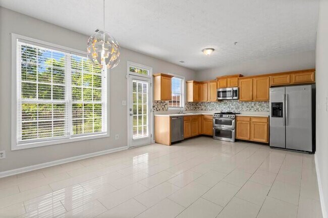 Building Photo - 2610 Avery Park Cir