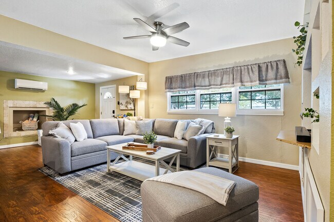 Building Photo - 10314 66th Ave