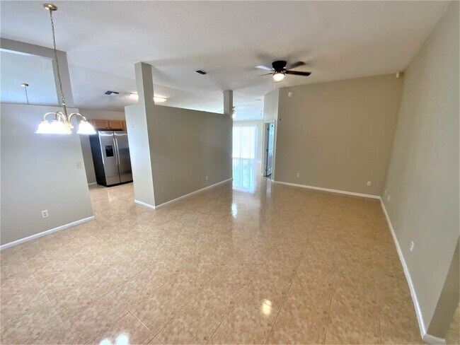 Foto del edificio - 4889 Greenland Hideaway Dr S