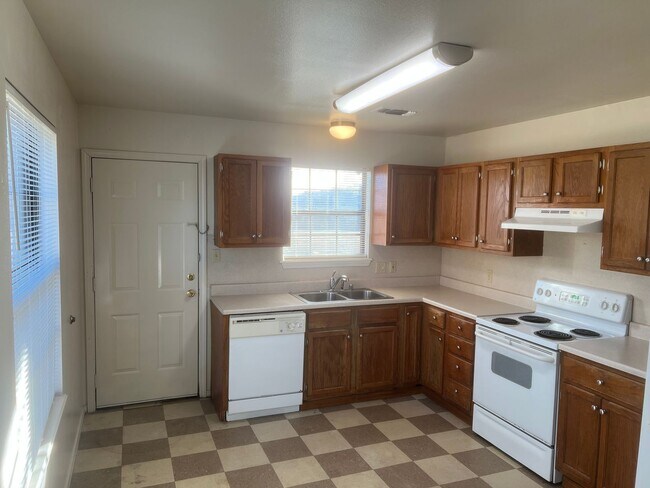 Foto del edificio - 350 S Davis St