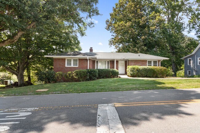 Foto del edificio - 559 Bailey St