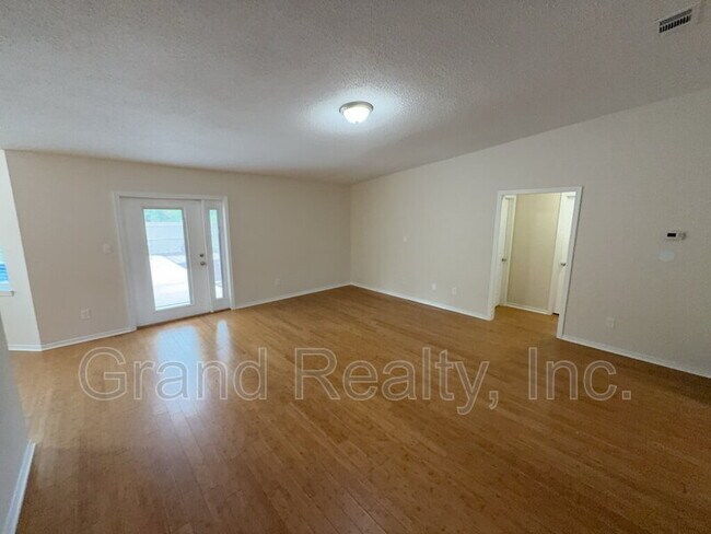 Building Photo - 4429 Amberwood Cir