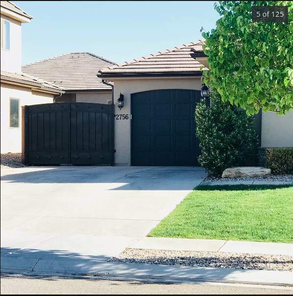 Building Photo - 2756 E Carmine Dr