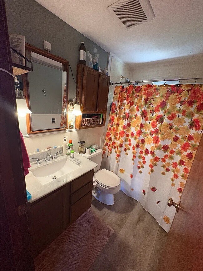 Foto del edificio - 645 Grandview Ave