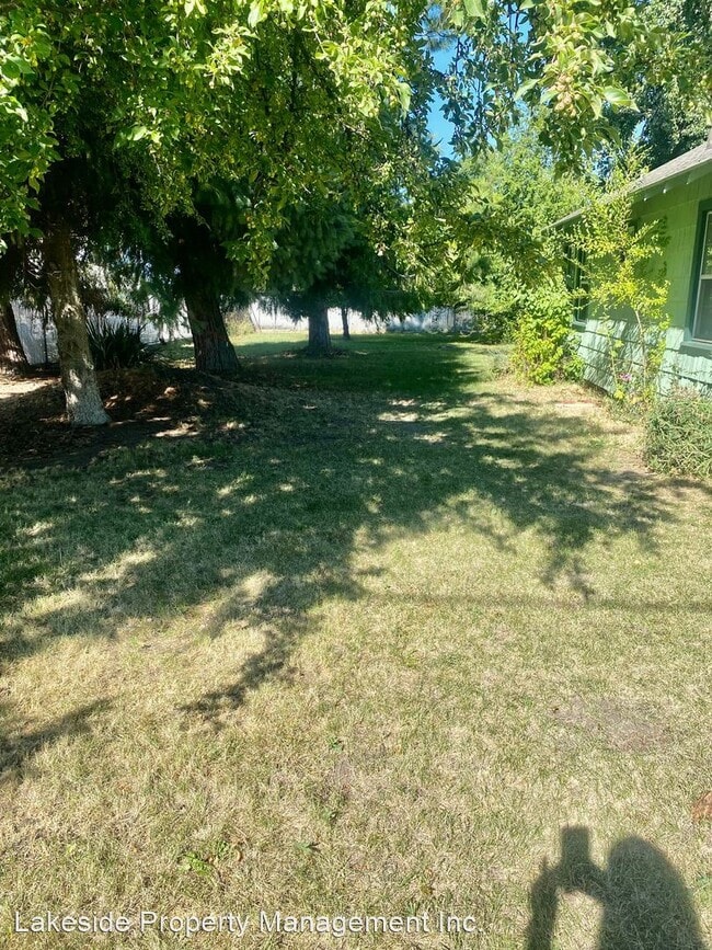 Building Photo - 2 br, 1 bath House - 2108 Hope St