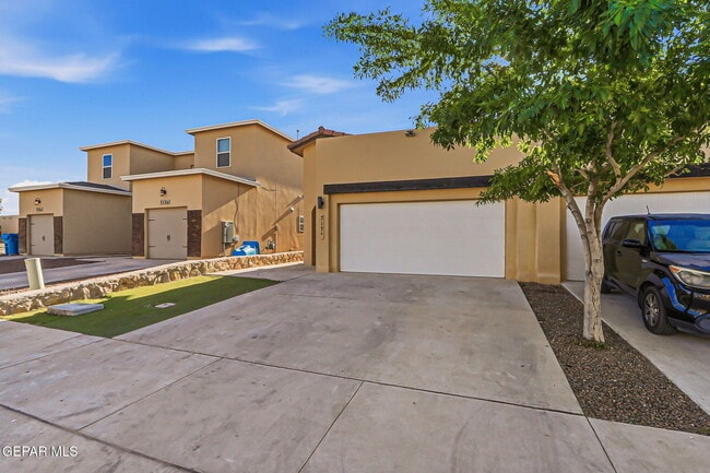 Foto del edificio - 717 HC Gilbert Minjares Dr