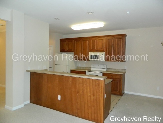 Foto del edificio - 5615 Mountain Oaks Ln
