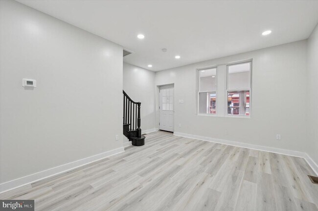 Foto del edificio - 6055 Allman St