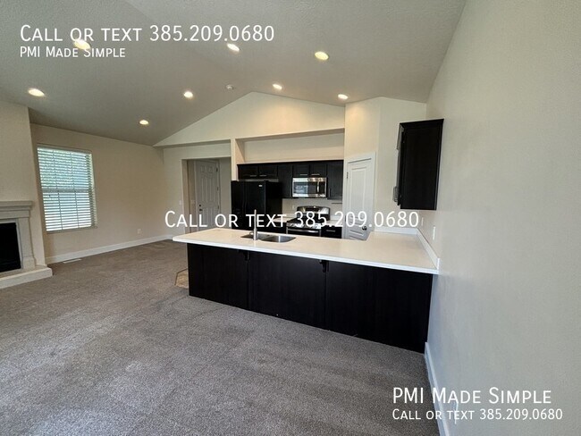Building Photo - 126 W 3430