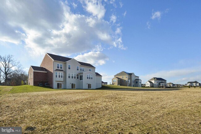 Foto del edificio - 3303 Waterford Mill Rd