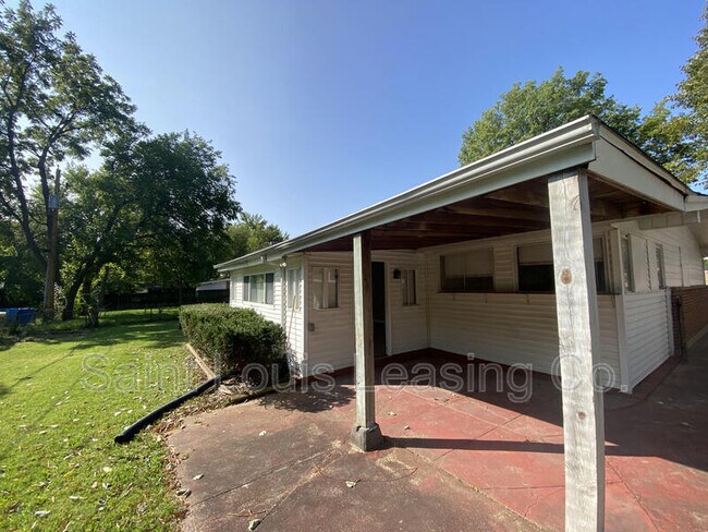 Building Photo - 10720 Old Halls Ferry Rd