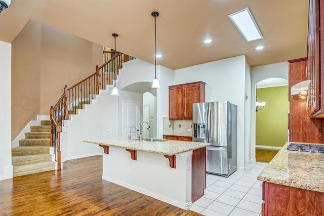 Building Photo - 10841 Leesa Dr