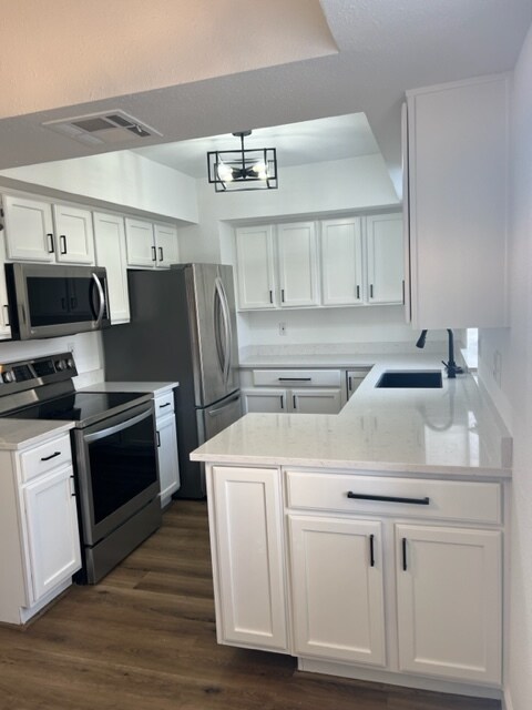 Cocina - 4554 E Paradise Village Pky N