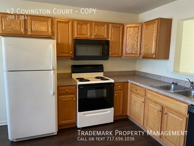 Building Photo - Spacious 3 Bedroom Town Home
