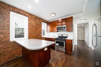 Building Photo - 386 Bergen Ave
