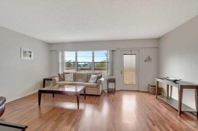 Foto del edificio - 30 Mansfield A