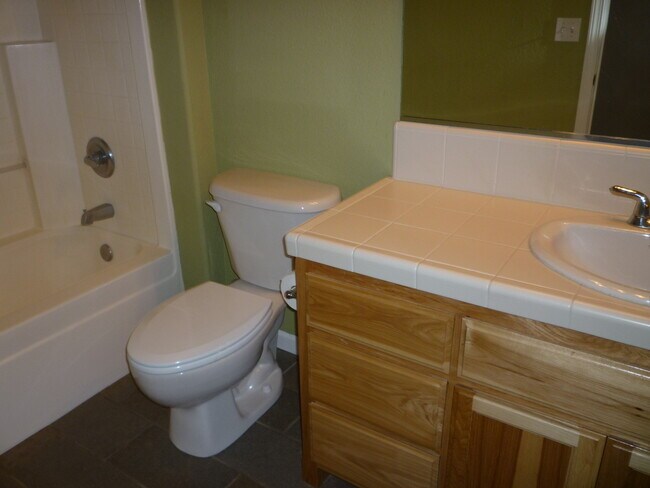 Foto del edificio - Cal Park Home built in the 2000's