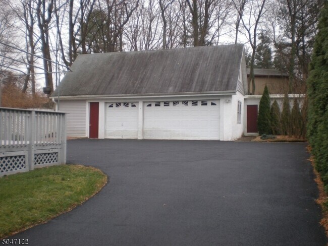 Foto del edificio - 46 W Oak St