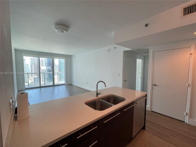 Foto del edificio - 55 SE 6th St