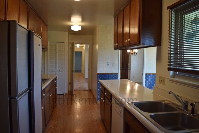 Building Photo - 207 Diamond Oaks Rd