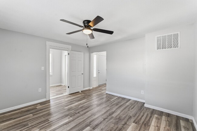 Foto del edificio - 851 S Millwood Ave