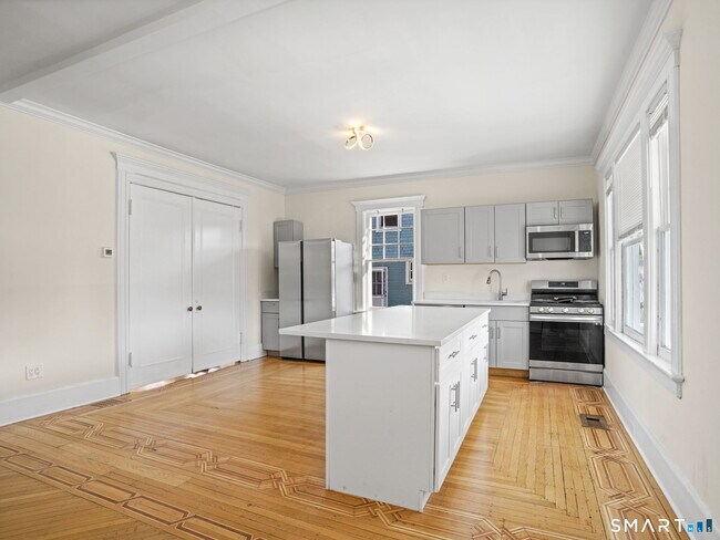 Photo - 1911 Summer St House