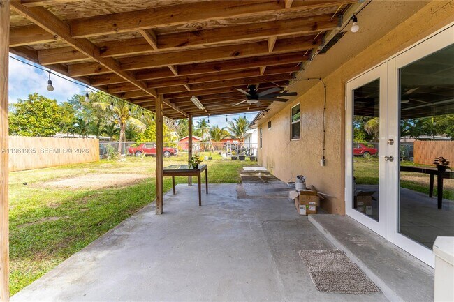 Foto del edificio - 14943 SW 302nd Terrace