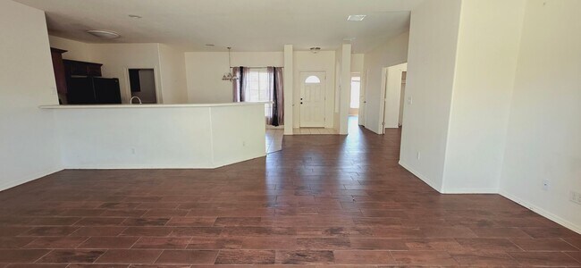 Building Photo - Charming 4 bedroom, 2 bath in Anthony, TX
