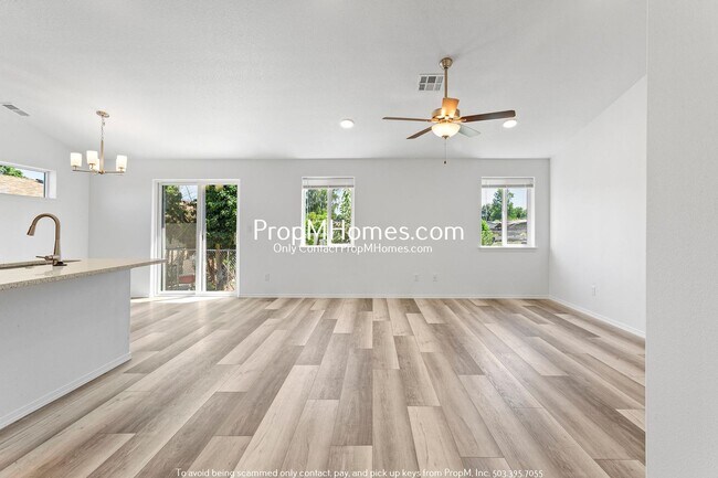 Foto del edificio - Brand New Home in Salem – 3BR with Central...