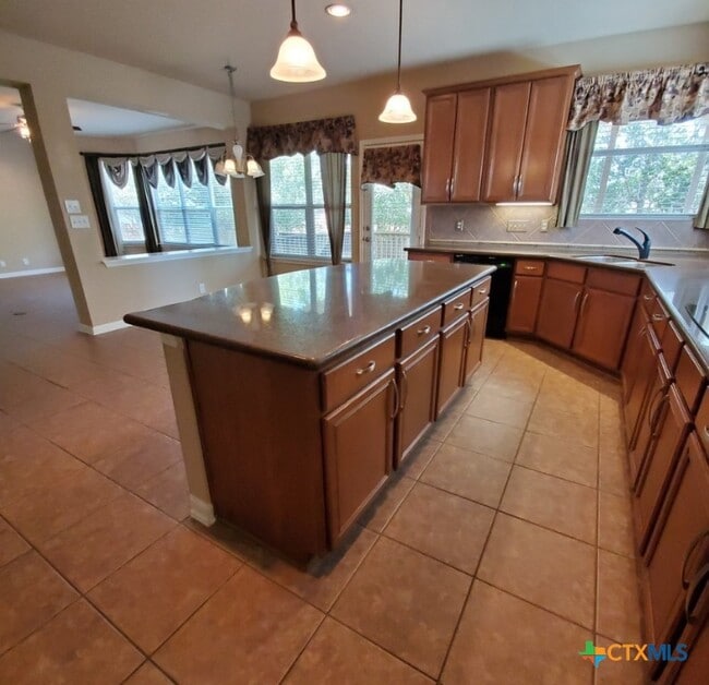Building Photo - 310 Royal Troon Dr