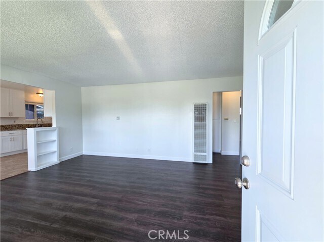 Foto del edificio - 5611 Orange Ave