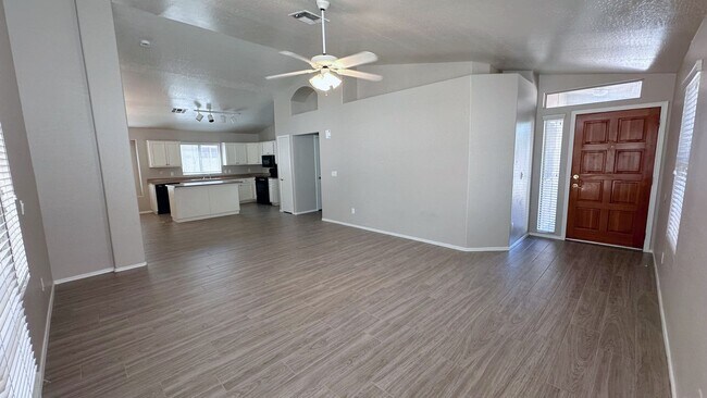 Foto del edificio - Newly updated Peoria home