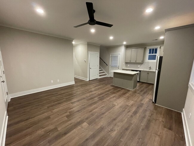 Building Photo - 2BD / 2BA FOR RENT