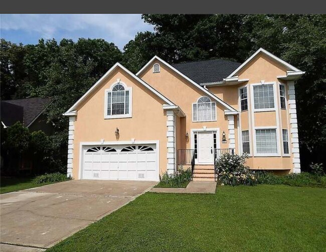 Foto del edificio - 5718 Glandor Dr SE