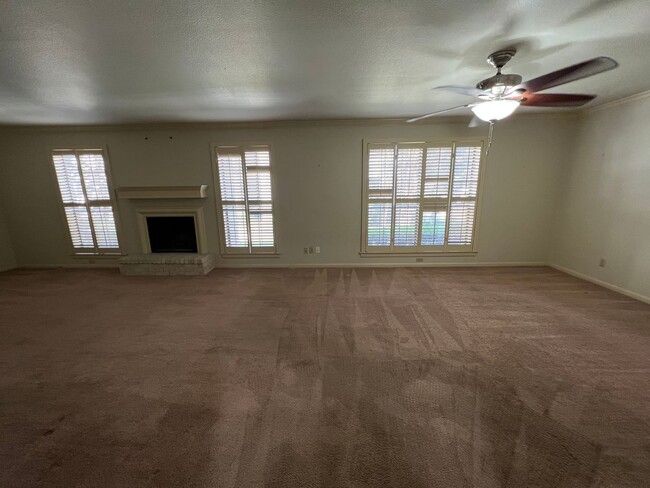 Foto del edificio - Spacious 2 Bedroom 2 Bath Condo in Alamo H...
