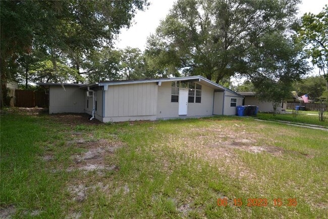 Building Photo - 14812 Wedgewood Dr