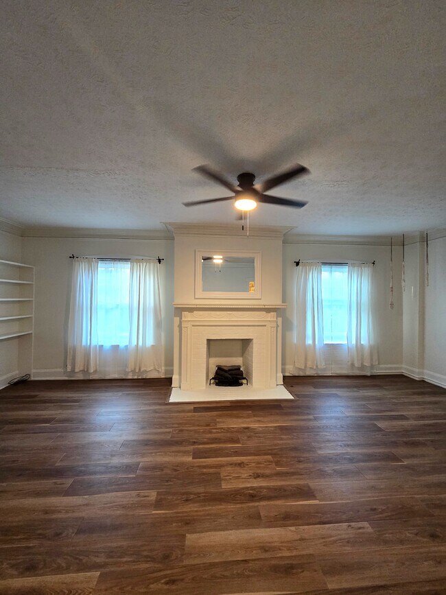 Foto del edificio - 2472 Overlook Rd