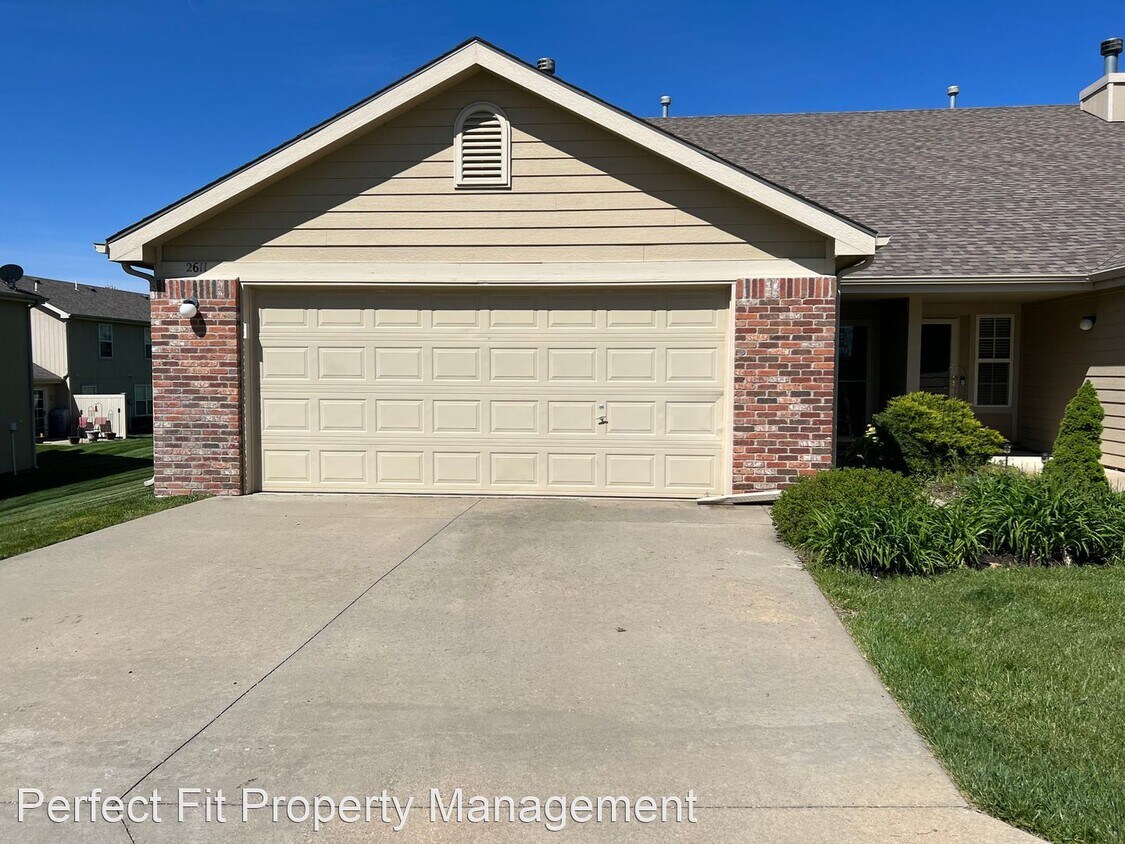 2611 Sawgrass Dr, Lawrence, KS 66047 House Rental in Lawrence, KS