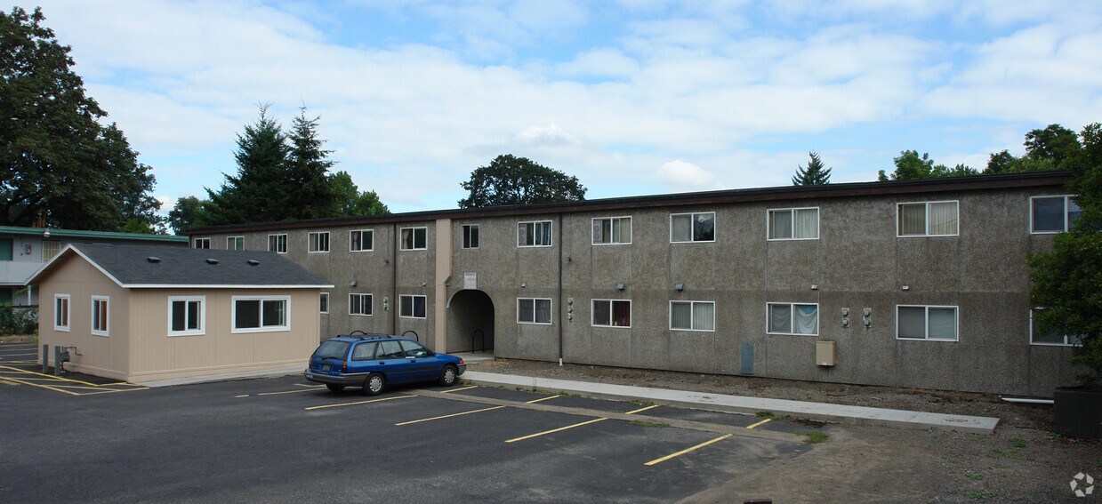 Primary Photo - 145 A St
