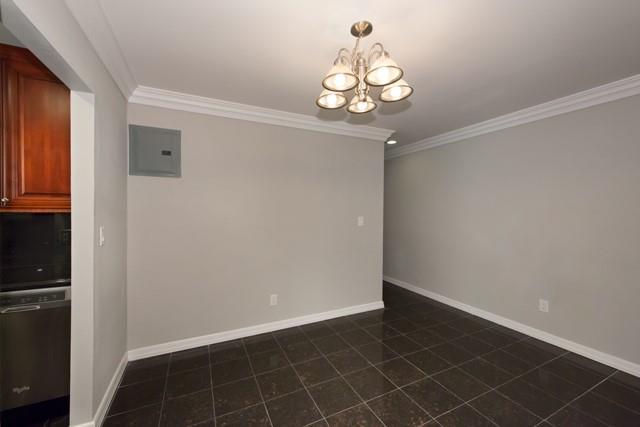 Foto del edificio - 309 Robinson Ave