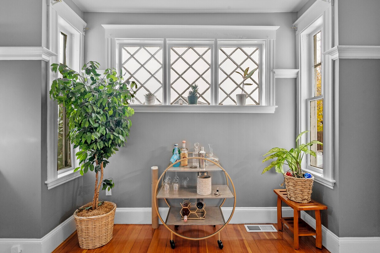 9 Pickman Rd, Salem, MA 01970 House Rental in Salem, MA