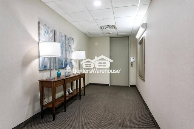 Foto del edificio - 249 W Freemason St