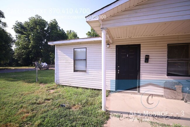 Building Photo - 545 Monroe Ave